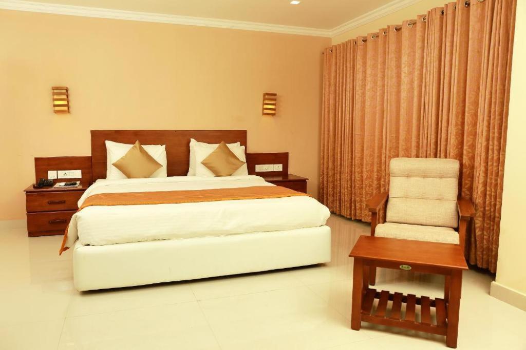 Hotel Plaza International Near Delhi Airport New Delhi Exterior photo